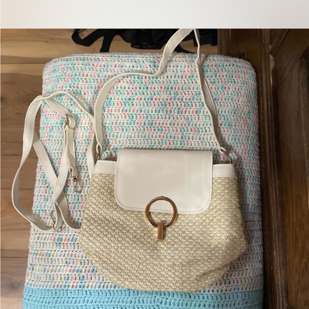 Elegant Cream and Tan Women's Bag